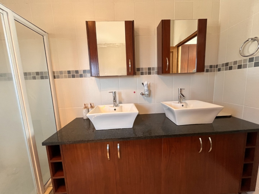 3 Bedroom Property for Sale in Lilyvale Free State